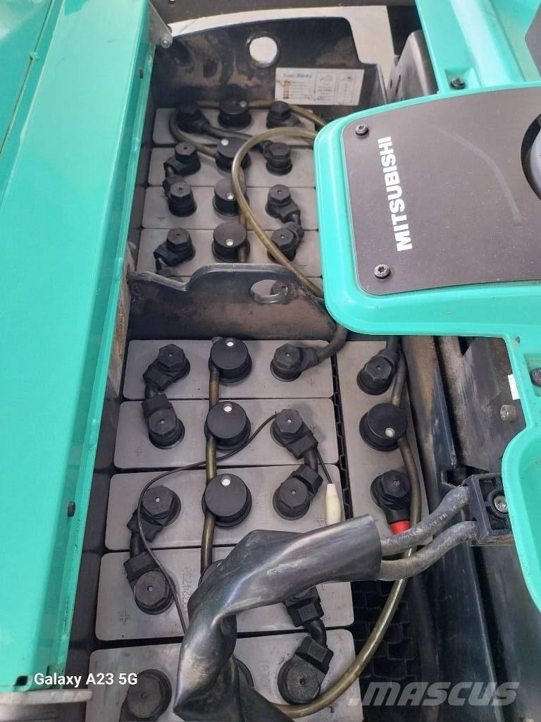 Mitsubishi PBV20N3 Транспалетни колички с платформи