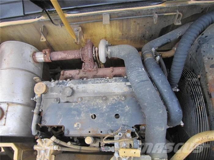 CAT 320 D Верижен екскаватор