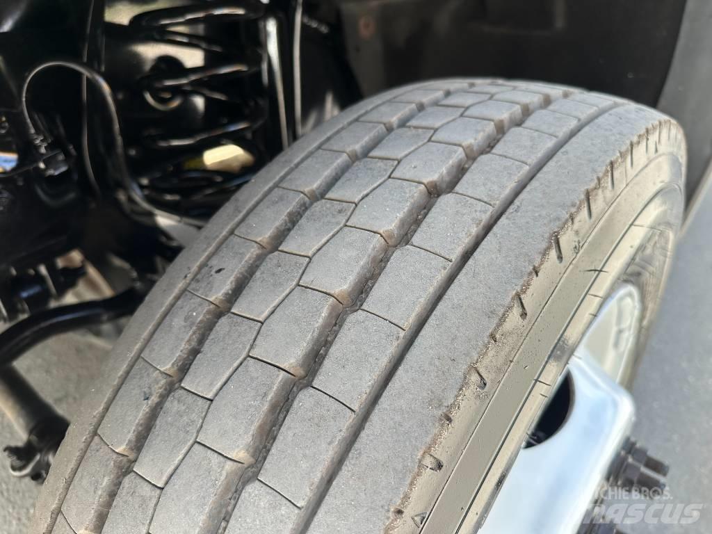 Ford F 550 SD Комби / вакуум камиони
