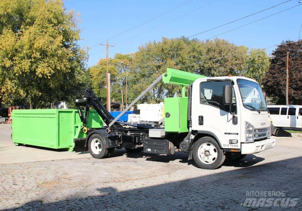 Isuzu NRR Камиони с кран с кука