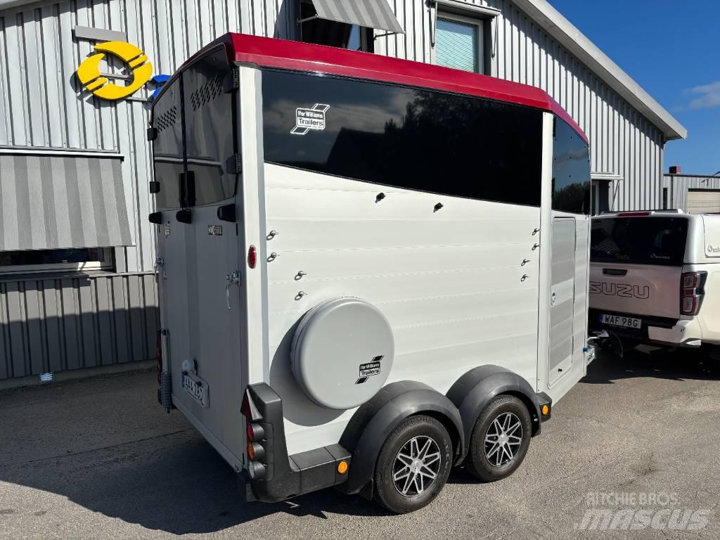 Ifor Williams HBX511 Ремаркета за превоз на животни