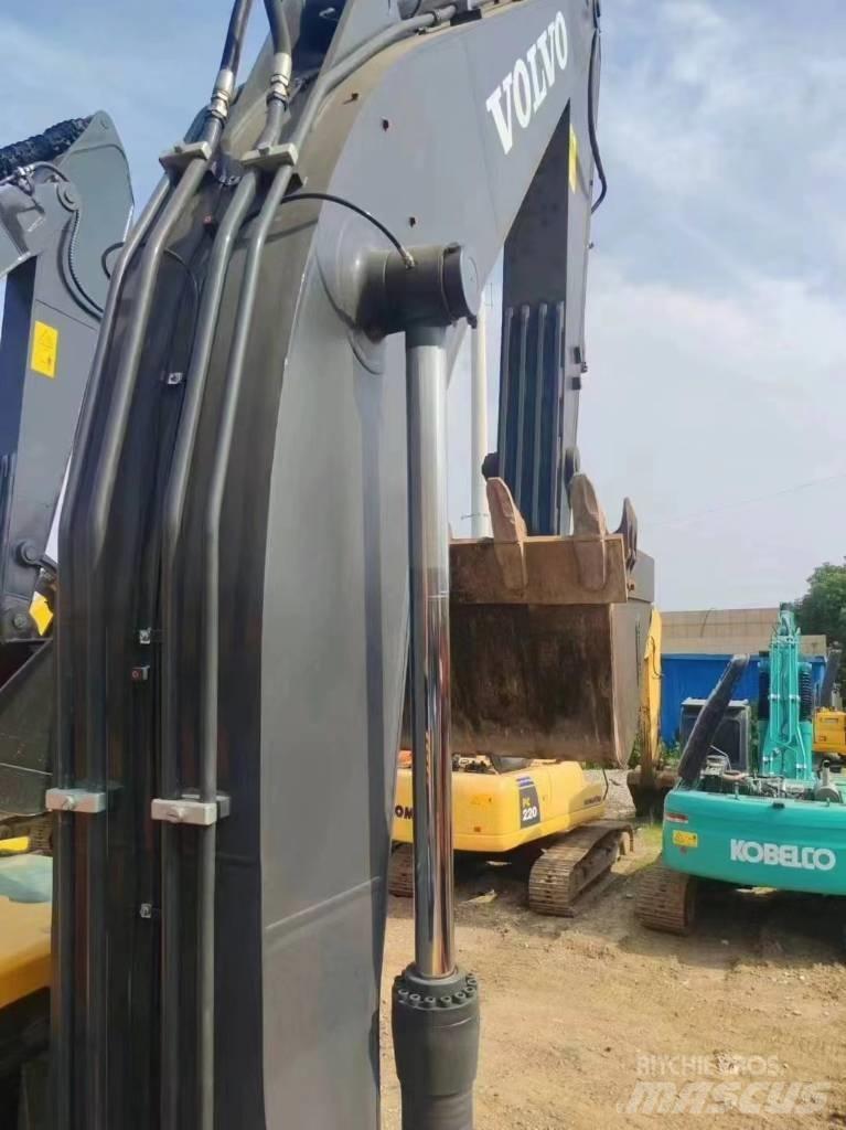 Volvo EC 240 Верижен екскаватор