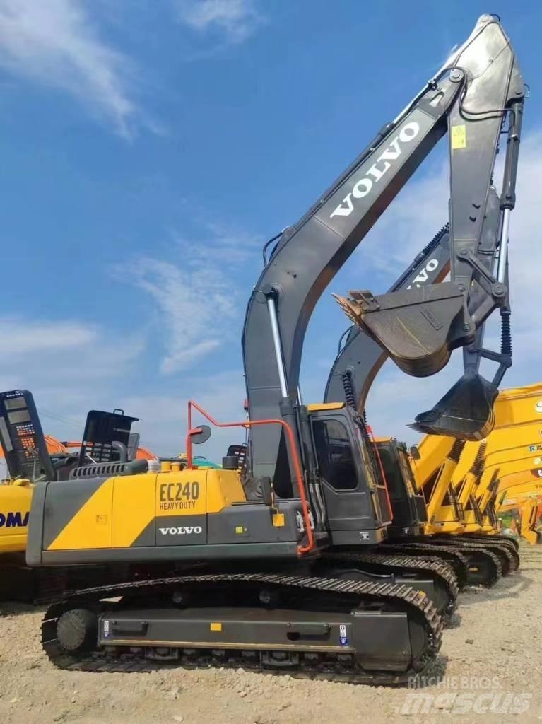 Volvo EC 240 Верижен екскаватор