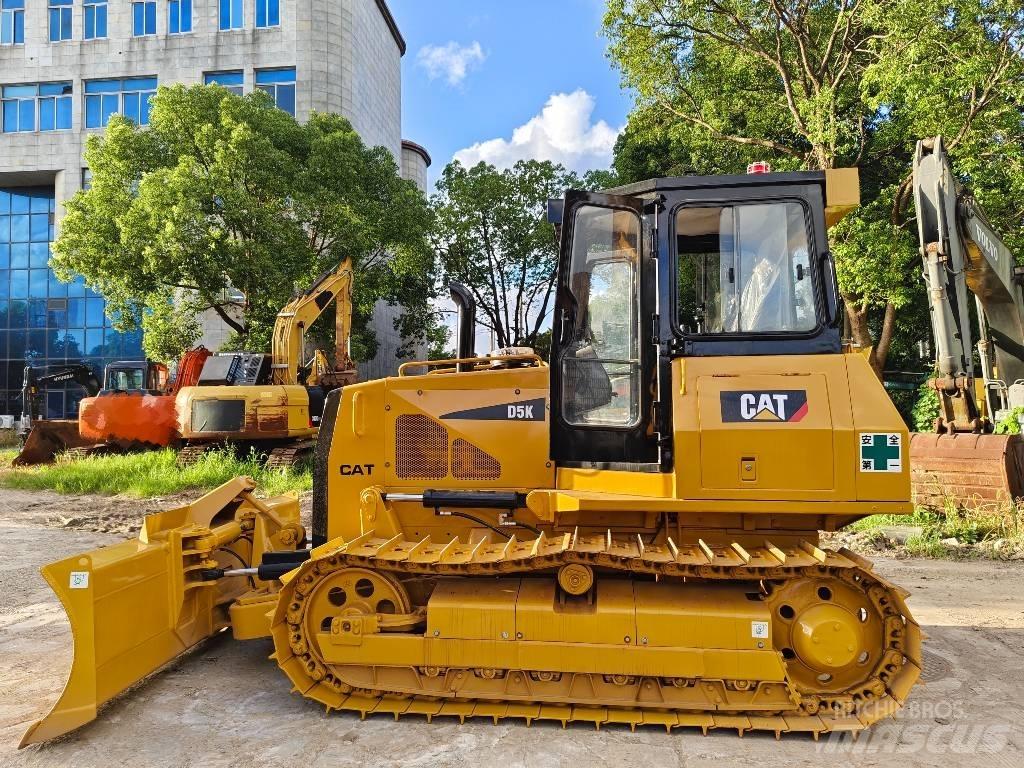 CAT D 5 K Верижни булдозери
