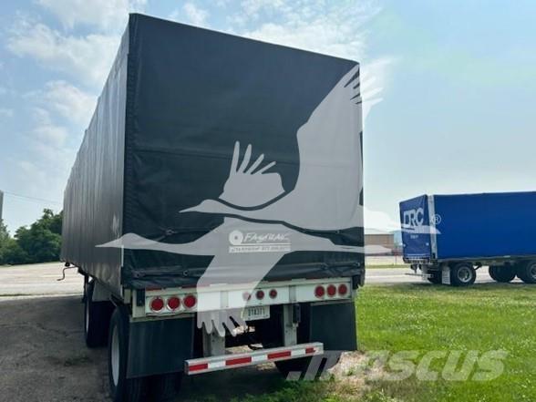 Reitnouer MAXMISER Брезентови полуремаркета
