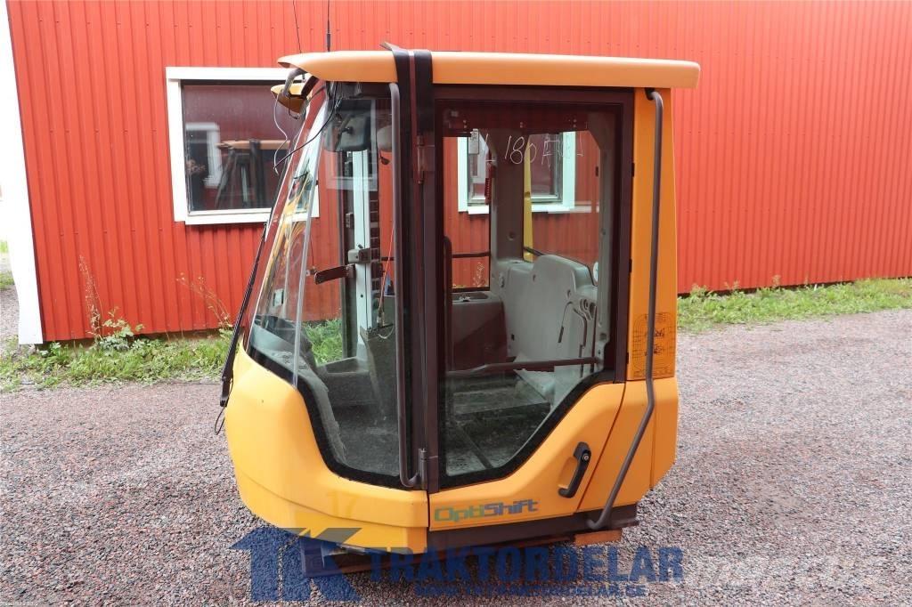 Volvo L 180 F Кабина