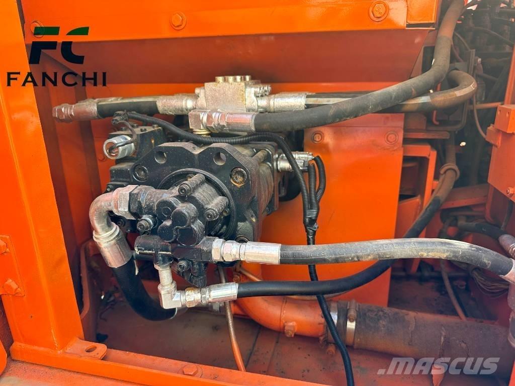 Doosan DX 140 LC Верижен екскаватор