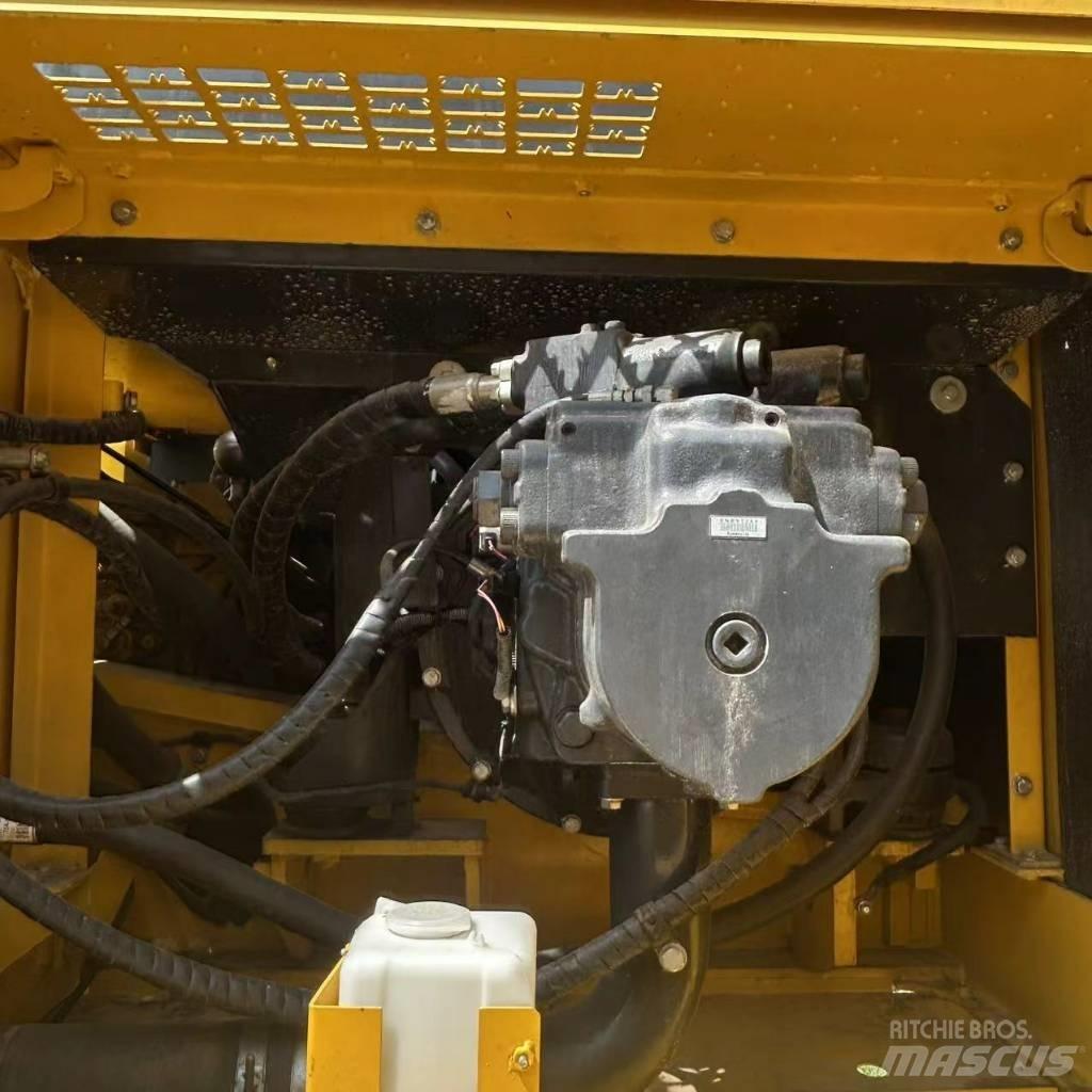 Komatsu 450-8 Верижен екскаватор
