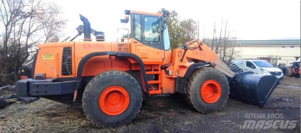 Doosan DL 300 Колесни товарачи
