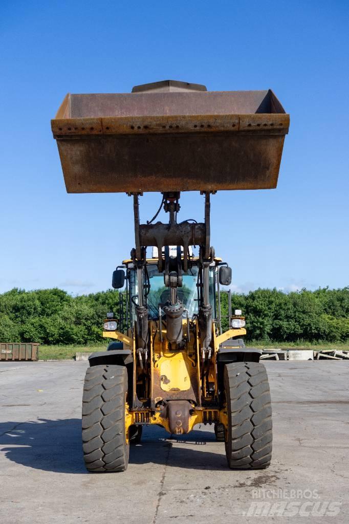 Volvo L110H Колесни товарачи