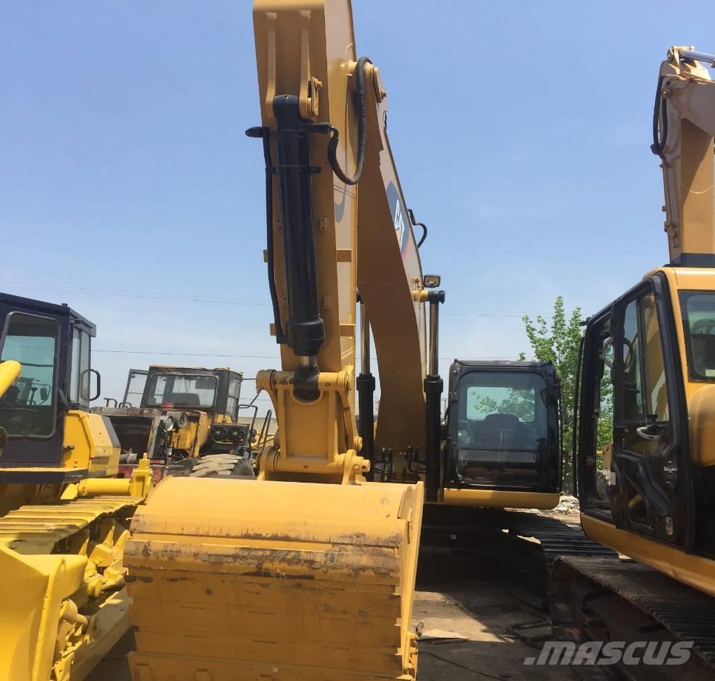 CAT 320 D Верижен екскаватор