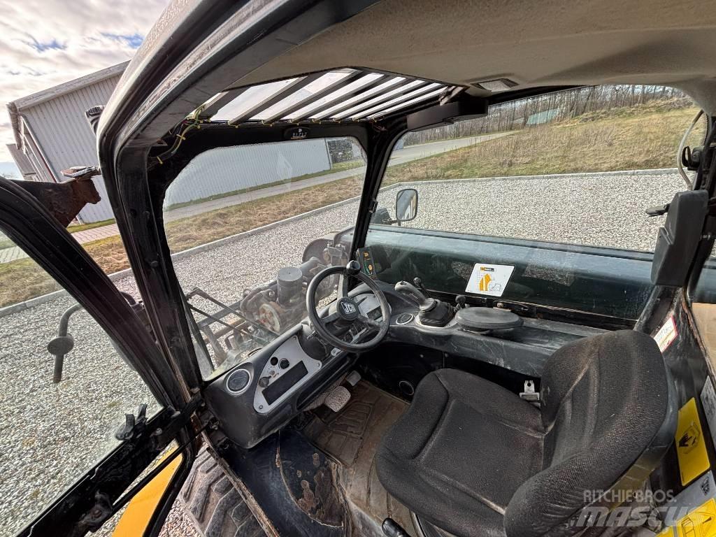 JCB JCB 520-40 Телескопични товарачи