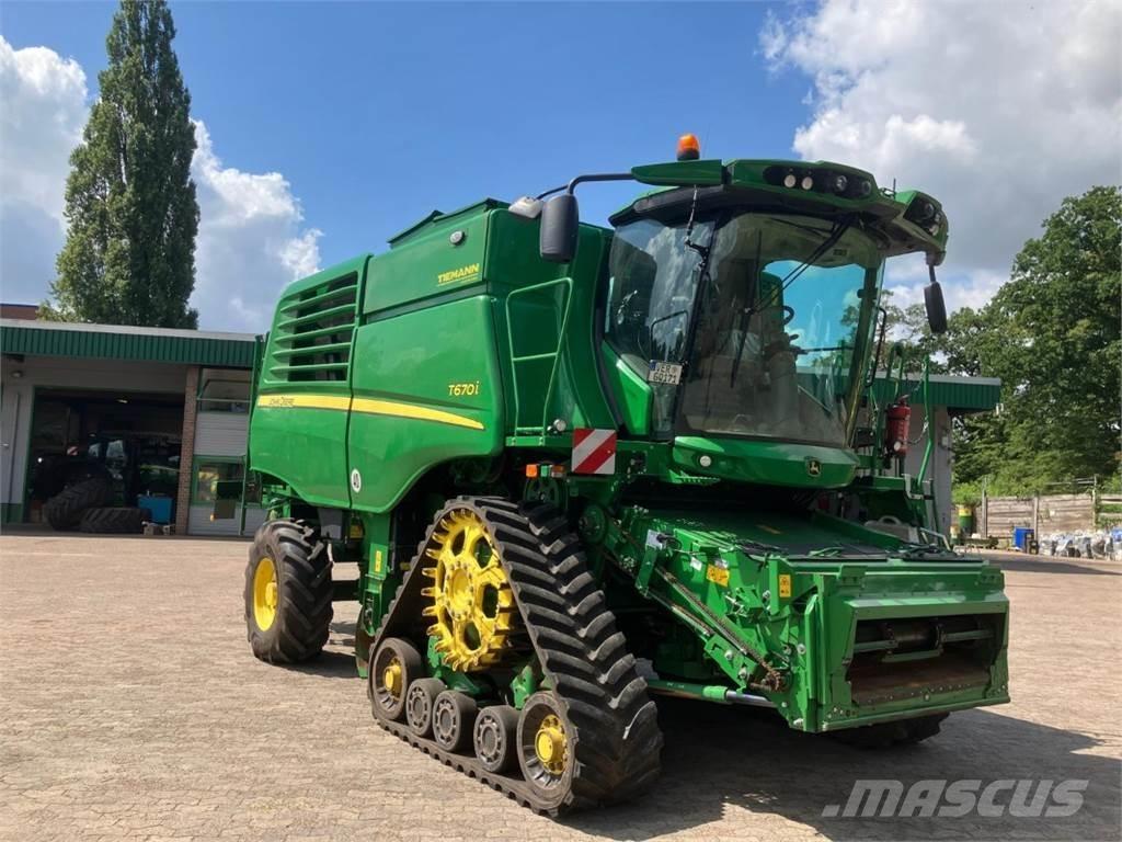John Deere T670 Комбайни