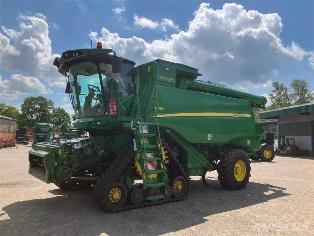 John Deere T670 Комбайни