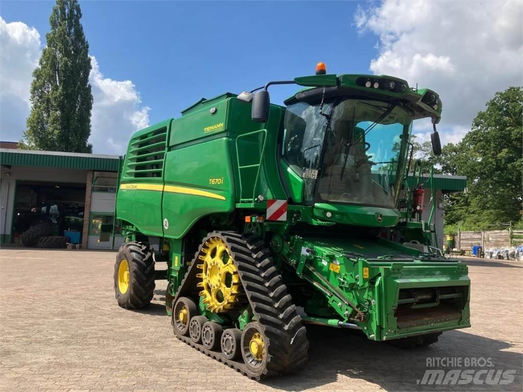 John Deere T670 Комбайни