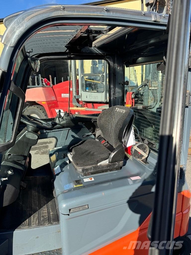 Toyota 8FBMKT25 Електрически вилични кари-повдигачи