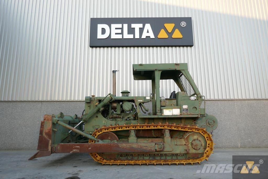 CAT D7G Ex-army Верижни булдозери
