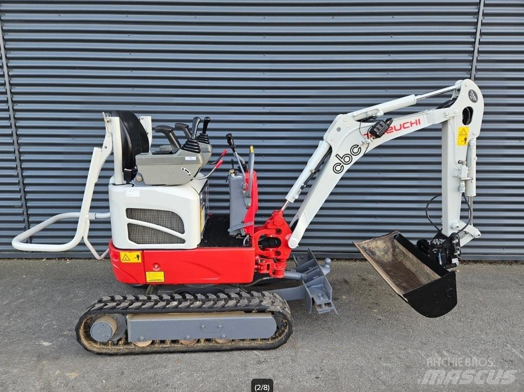 Takeuchi TB 210 R Мини екскаватори < 7 т