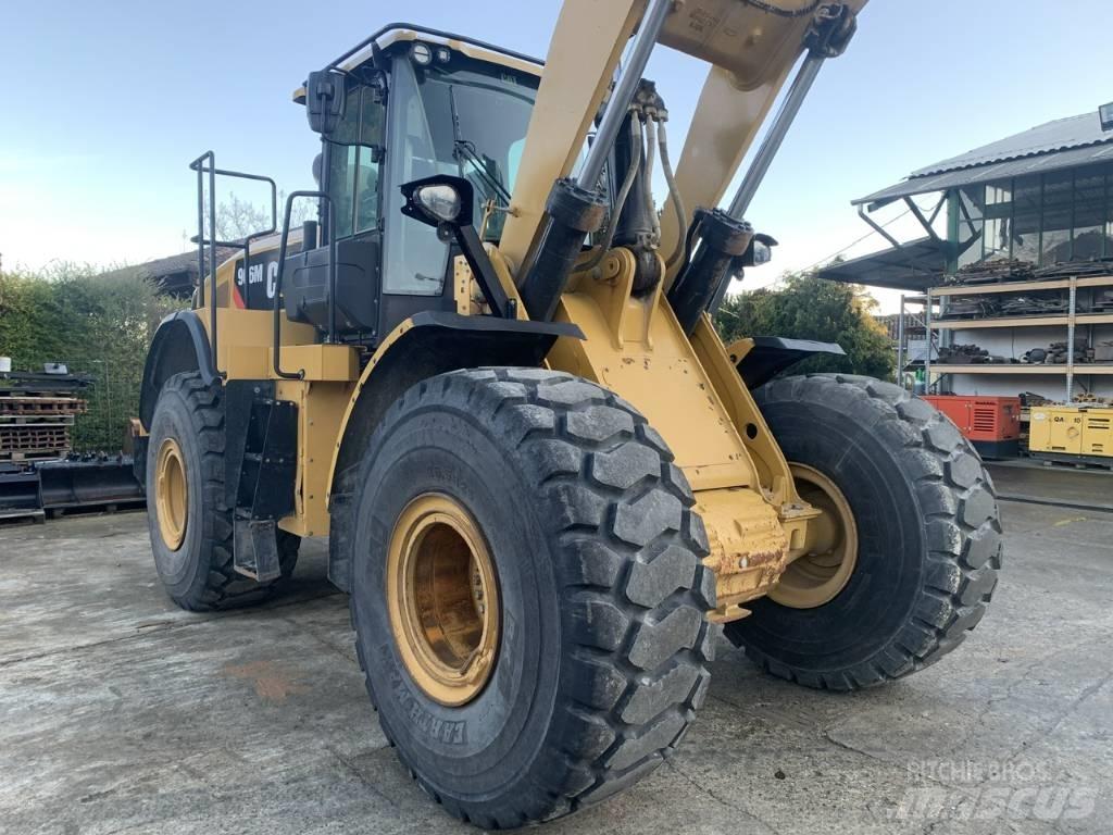 CAT 966 M Колесни товарачи