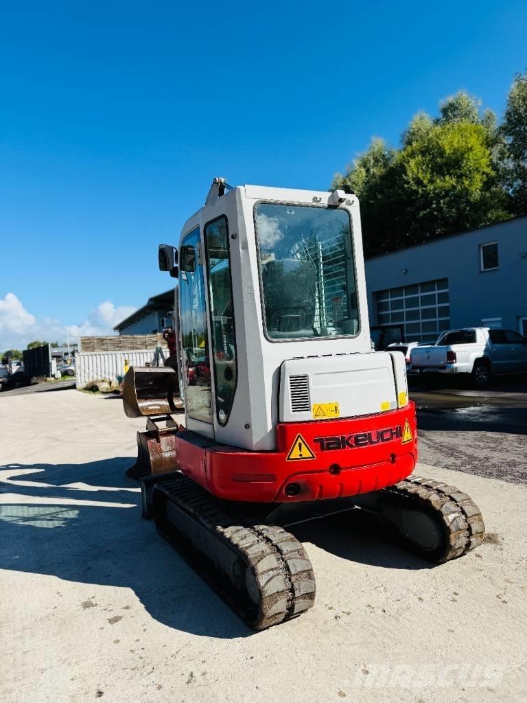 Takeuchi TB 138 FR Мини екскаватори < 7 т