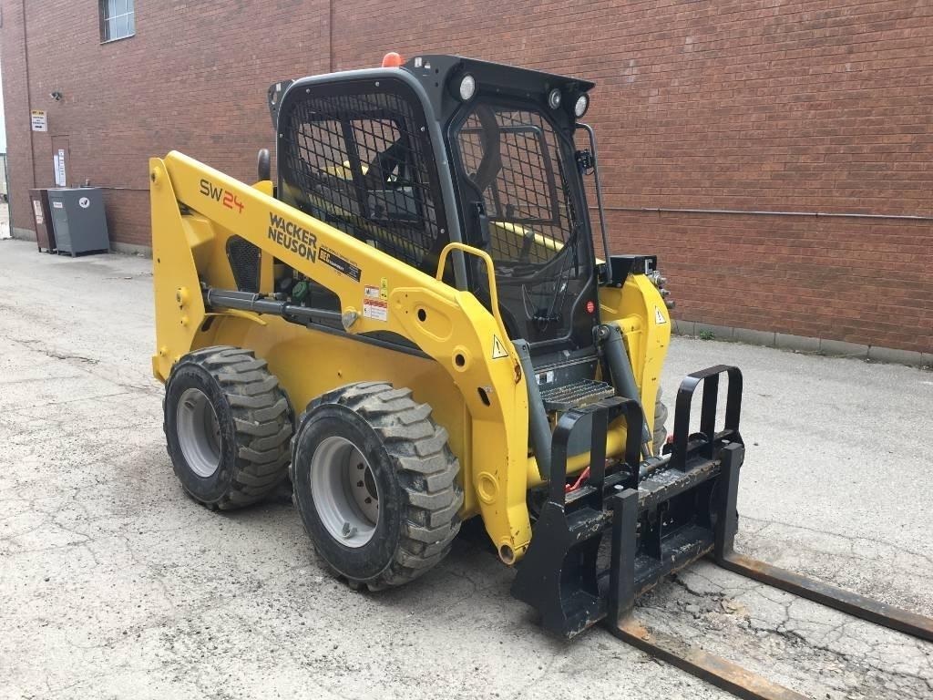 Wacker Neuson SW24 Мини товарачи
