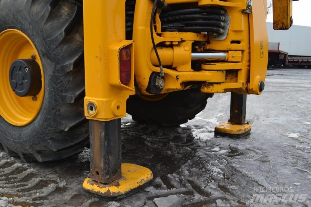 JCB 3 CX Товарач със заден ексватор