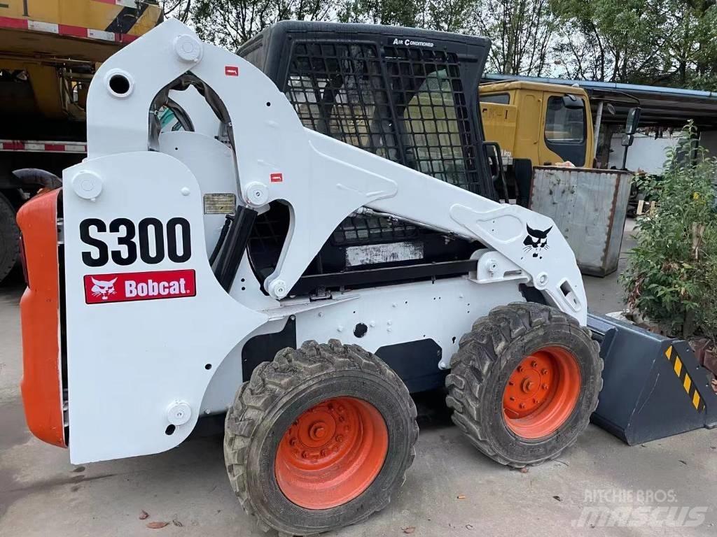 Bobcat S300 Мини товарачи
