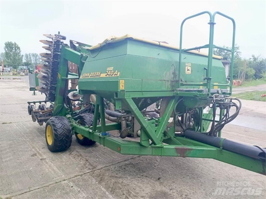 John Deere 740A Комбинирани редосеялки