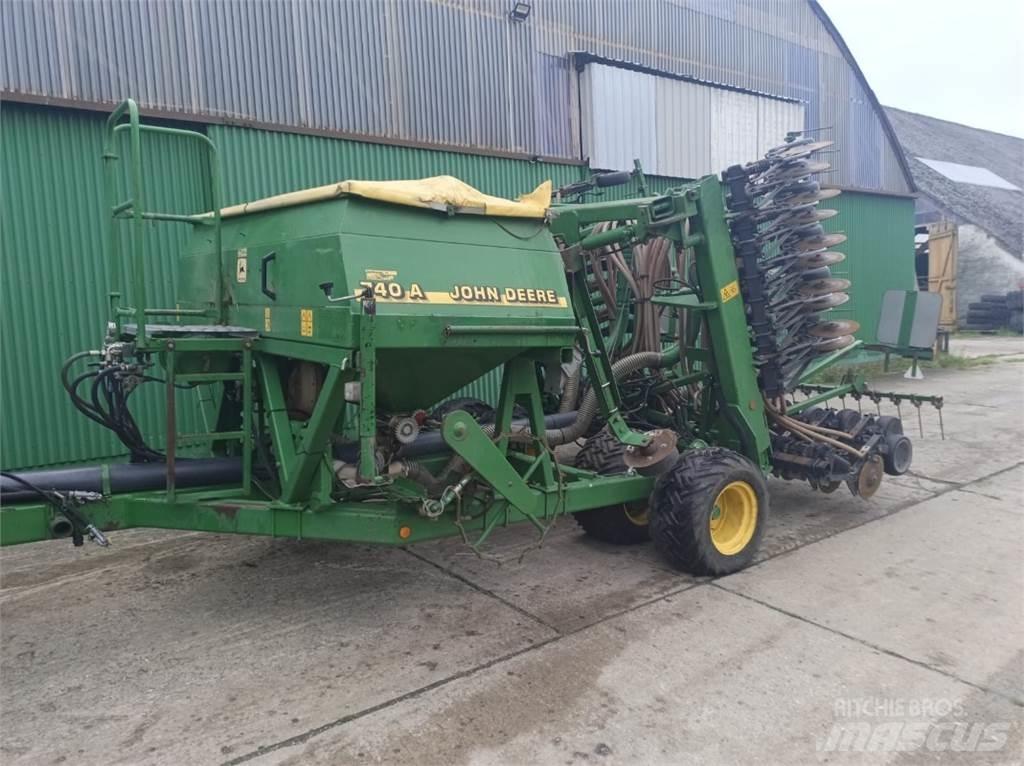 John Deere 740A Комбинирани редосеялки