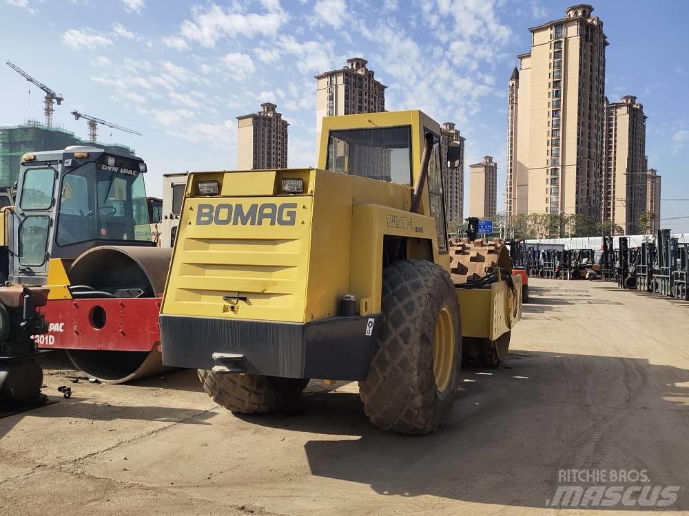 Bomag BW 217 Еднобарабанни ролки
