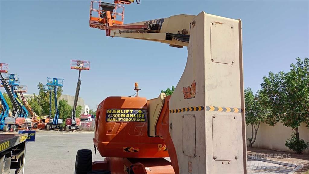 JLG 800AJ Съчленени стрелови подемници