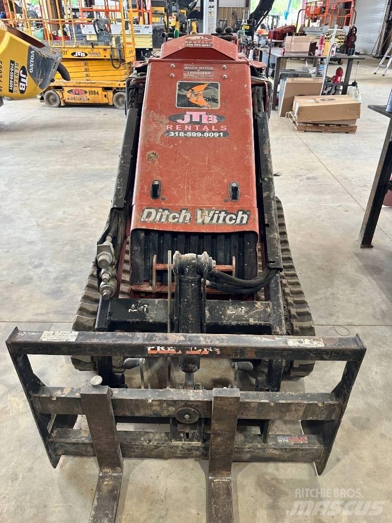 Ditch Witch SK 1050 Мини товарачи
