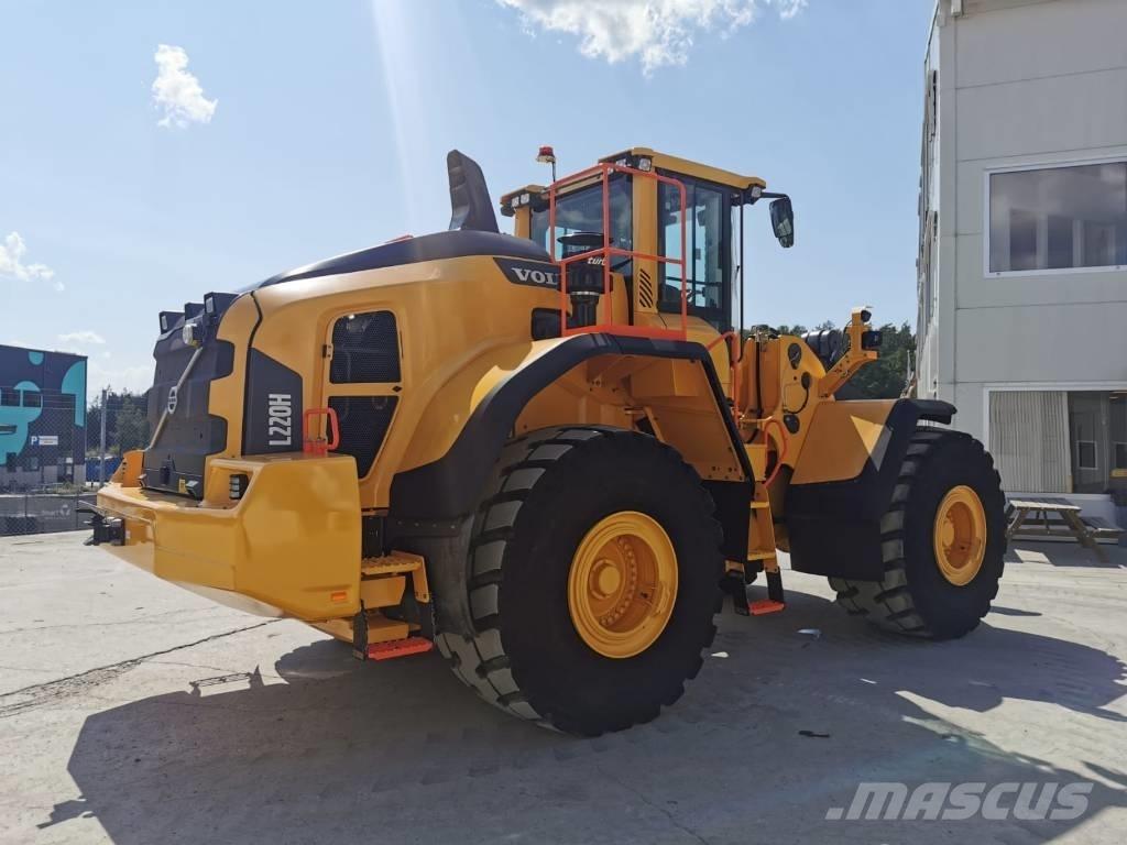 Volvo L 220 H Колесни товарачи
