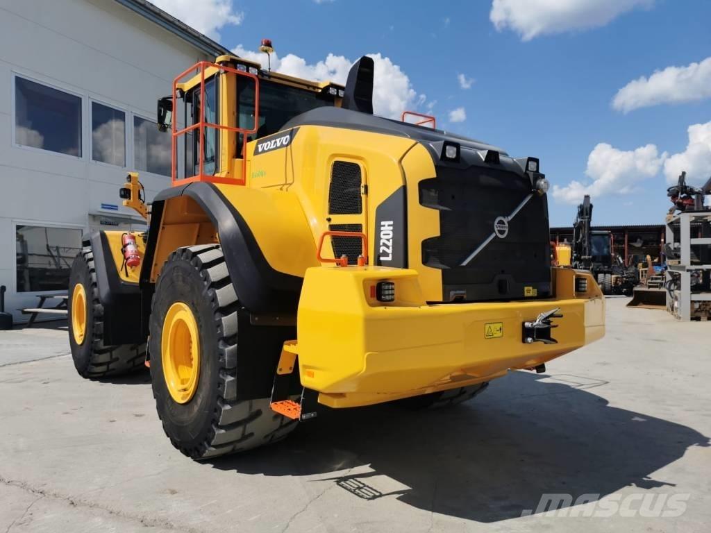 Volvo L 220 H Колесни товарачи