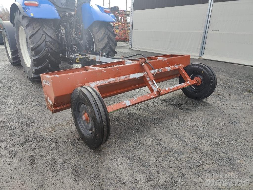  Temera 300 Пътни драги