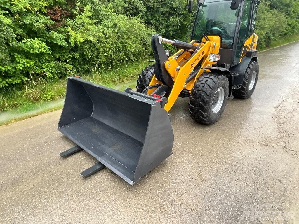 Schäffer 5470Z Колесни товарачи
