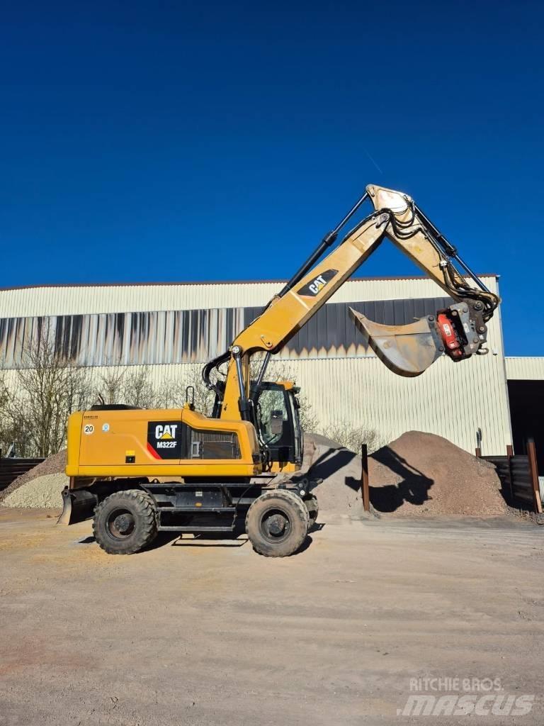CAT M322F Колесни екскаватори