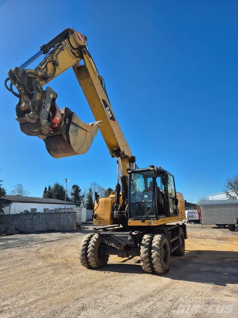 CAT M322F Колесни екскаватори