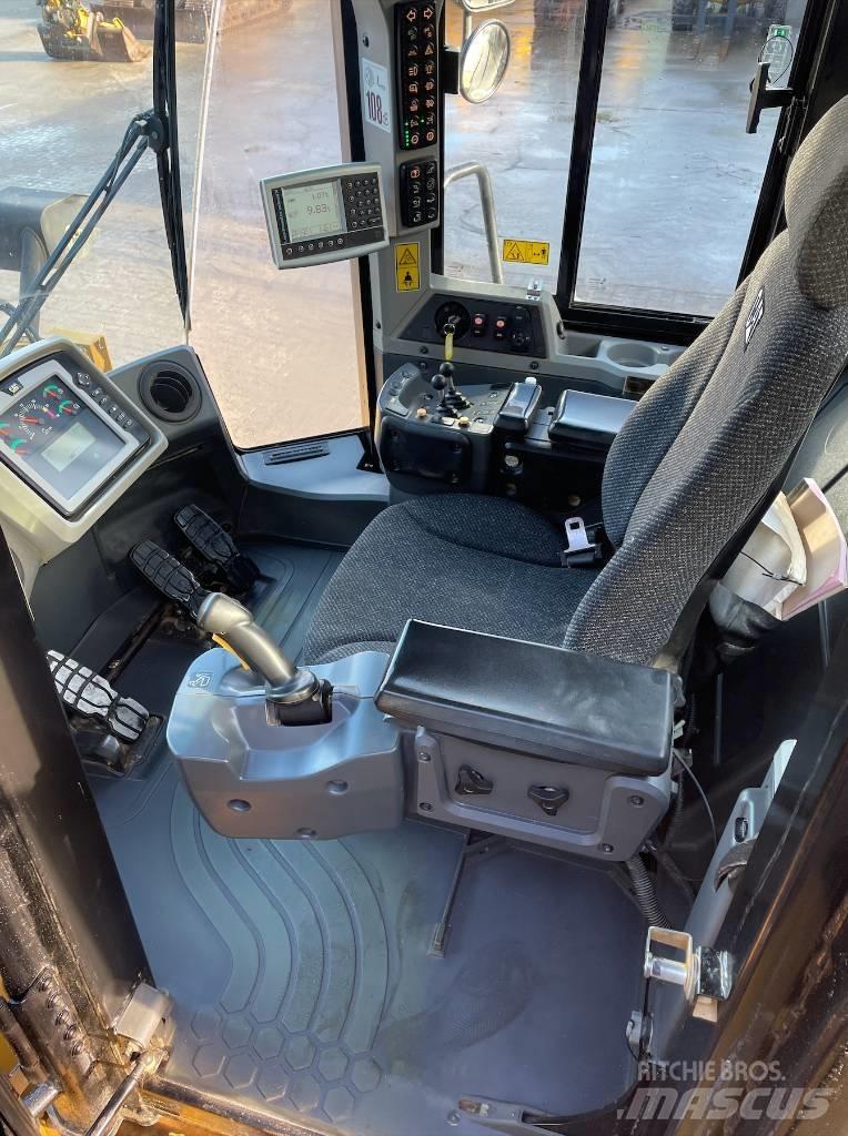 CAT 972K Колесни товарачи