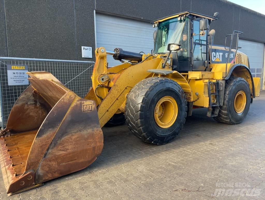 CAT 972K Колесни товарачи
