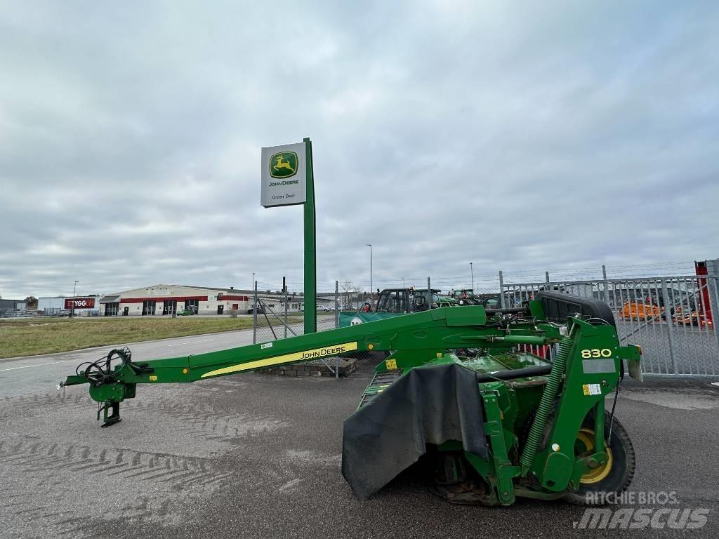John Deere 830 Кондиционери за косачки