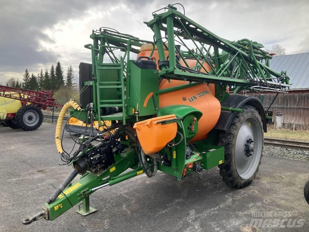 Amazone UX 3200 Прикачни пръскачки
