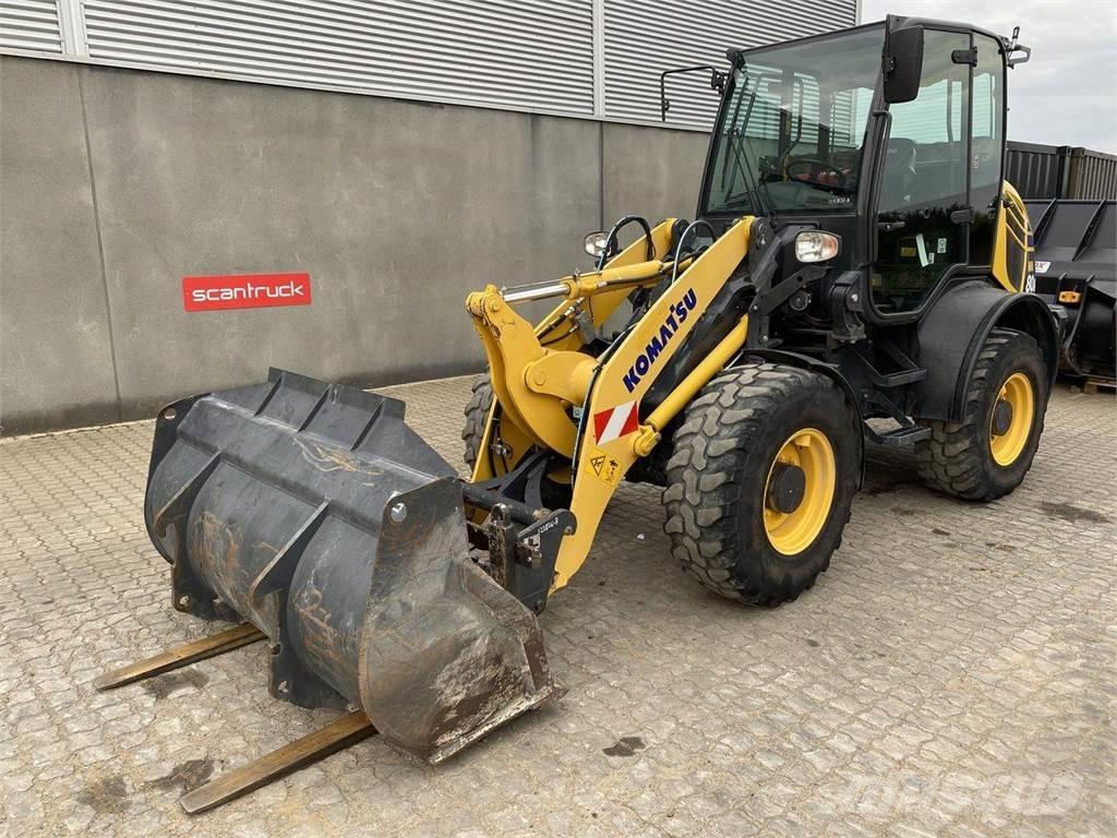 Komatsu WA80M-8EO Многофункционални товарачи