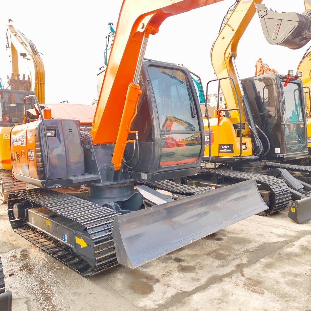 Hitachi ZX70 Средни екскаватори 7т - 12т