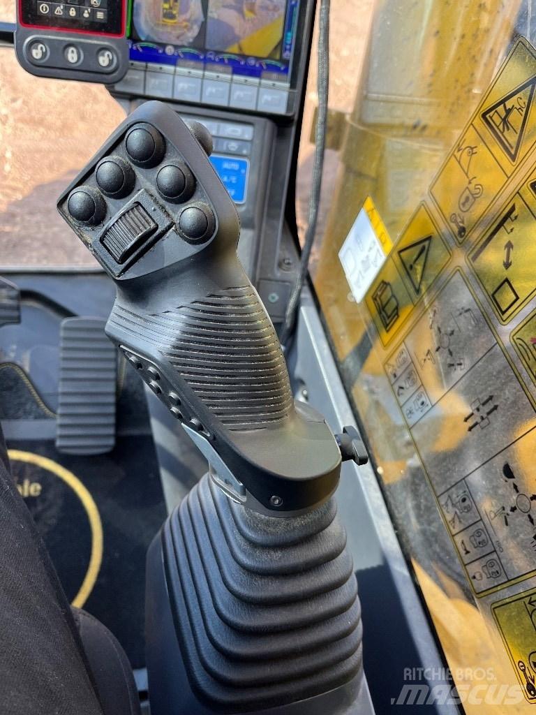 Komatsu HB 365LC-3E0 Верижен екскаватор