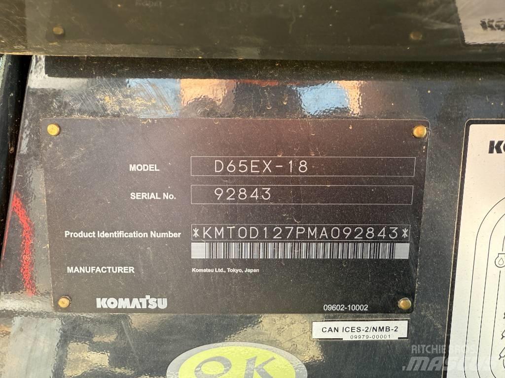 Komatsu D65EX-18 Верижни булдозери
