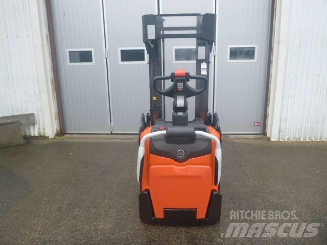 BT SPE 140L Колички високоповдигачи с теглич