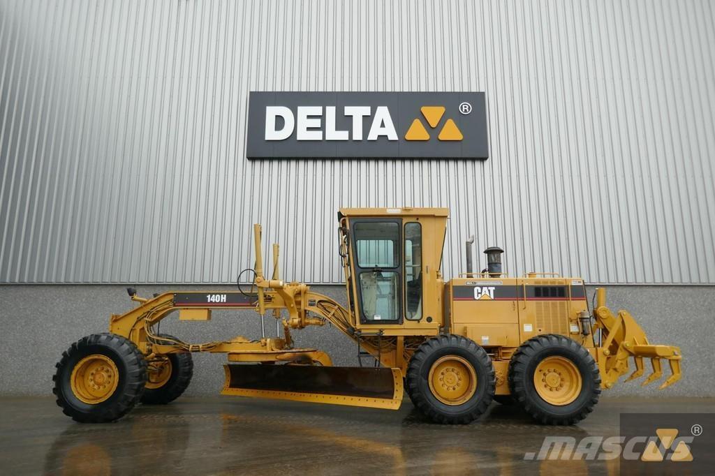 CAT 140H Ex-army Грейдери