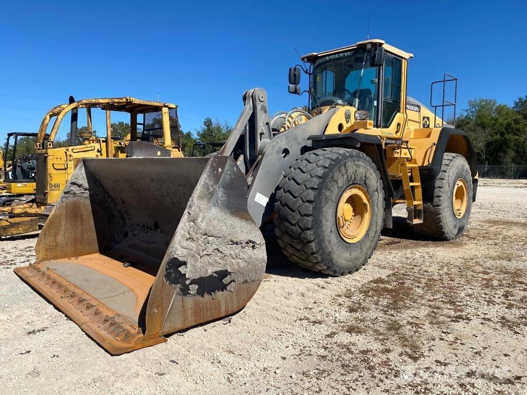 Volvo L 220 H Колесни товарачи