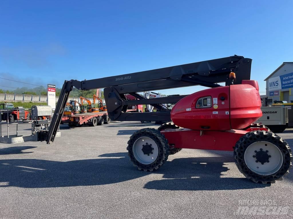 Manitou 200 ATJ Съчленени стрелови подемници